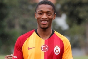 Son dakika | Galatasaray Sekidika'nın sözleşmesini fesh etti 3 son-dakika-galatasaray-sekidikanin-sozlesmesini-fesh-etti-vP1E2dh2.jpg