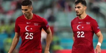 Son Dakika | Galatasaray'dan transfer harekatı: Mert Müldür ve Kaan Ayhan 8 son-dakika-galatasaraydan-transfer-harekati-mert-muldur-ve-kaan-ayhan-rmrPPesv.jpg