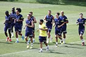 Son dakika haberi: Fenerbahçe'nin Slovacko maçı kadrosu belli oldu! Pelkas ve Tisserand sürprizi 11 son-dakika-haberi-fenerbahcenin-slovacko-maci-kadrosu-belli-oldu-pelkas-ve-tisserand-surprizi-Y8aCUNws.jpg