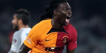 son-dakika-haberi-galatasarayi-krizden-kurtaran-bafetimbi-gomis-karari-MQArsB5g.jpg