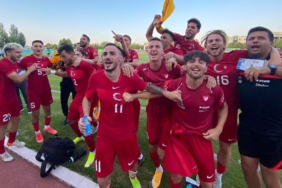 Son Dakika | İslami Dayanışma Oyunları'nda futbolda şampiyon Türkiye! 3 son-dakika-islami-dayanisma-oyunlarinda-futbolda-sampiyon-turkiye-IX4h6CgP.jpg