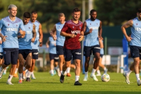 Son dakika Trabzonspor haberi! Berat Özdemir'e Suudi Arabistan'dan teklif var 91 son-dakika-trabzonspor-haberi-berat-ozdemire-suudi-arabistandan-teklif-var-JOvS8KjK.jpg