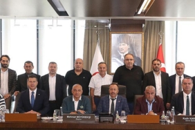 TFF 2 ve 3. Lig kulüp başkanlarından Mehmet Büyükekşi'ye ziyaret 4 tff-2-ve-3-lig-kulup-baskanlarindan-mehmet-buyukeksiye-ziyaret-l2PEOzuk.jpg