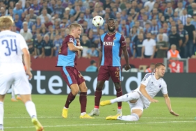 Trabzonspor aradığı golü bulamadı! İşte Kopenhag maçından kareler... 5 trabzonspor-aradigi-golu-bulamadi-iste-kopenhag-macindan-kareler-DCWeqE6k.jpg