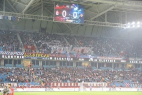 Trabzonspor - Hatayspor maçında tribünden kareler 5 trabzonspor-hatayspor-macinda-tribunden-kareler-2zu2m6ec.jpg
