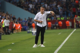 trabzonspor-teknik-direktoru-abdullah-avci-her-seyi-denedik-uB39mClV.jpg