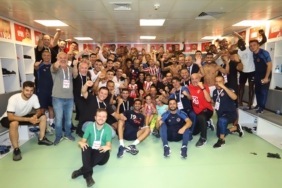 Trabzonspor'u yenen Antalyaspor'dan üst üste paylaşımlar 6 trabzonsporu-yenen-antalyaspordan-ust-uste-paylasimlar-G2FrULB9.jpg