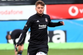 Transfer haberi: Beşiktaş'tan ayrılan Adem Ljajic, Al Nassr ile görüşüyor 6 transfer-haberi-besiktastan-ayrilan-adem-ljajic-al-nassr-ile-gorusuyor-mDrB9nAy.jpg