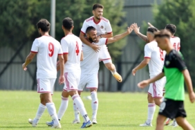 Turgutluspor, Akhisarspor'u 3-0'la geçti 6 turgutluspor-akhisarsporu-3-0la-gecti-5n8rhnpC.jpg