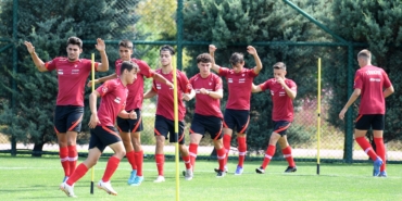 u18-milli-takimi-azerbaycan-maclari-hazirliklarina-basladi-jn5tzPF1.jpg