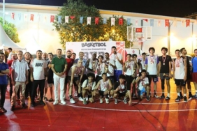 Ümraniye’de 3x3 Sokak Basketbolu Turnuvası nefes kesti 5 umraniyede-3x3-sokak-basketbolu-turnuvasi-nefes-kesti-X6T6PJ5J.jpg