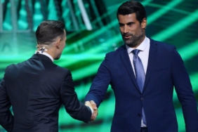 Volkan Demirel: Fenerbahçe'de yaşadıklarımı her andığımda gururlanıyorum 8 volkan-demirel-fenerbahcede-yasadiklarimi-her-andigimda-gururlaniyorum-AT35eq5f.jpg