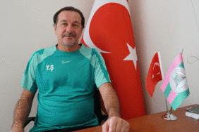 Yusuf Şimşek: "Taraftarın desteğiyle ilk maçımızı kazanacağımızı düşünüyorum" 3 yusuf-simsek-taraftarin-destegiyle-ilk-macimizi-kazanacagimizi-dusunuyorum-9meNMtSR.gif