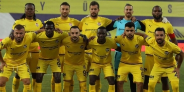 1-ligde-sampiyonluk-adaylari-tepetaklak-eyupspor-samsunspor-goztepe-9MsrV5rp.jpg