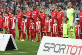 Antalyaspor son 2 haftada kalesinde 7 gol gördü 4 antalyaspor-son-2-haftada-kalesinde-7-gol-gordu-VvIpkbgh.jpg