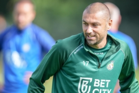 Burak Yılmaz isyan etti! "Ben ne antrenörüm ne de tiran" 2 burak-yilmaz-isyan-etti-ben-ne-antrenorum-ne-de-tiran-JWiy5f9W.jpg
