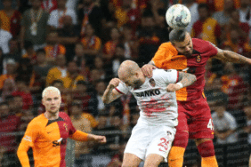 Deniz Çoban, Yaşar Kemal Uğurlu'nun performansını değerlendirdi: Kırmızı yanlış, penaltıyı atladı! 4 deniz-coban-yasar-kemal-ugurlunun-performansini-degerlendirdi-kirmizi-yanlis-penaltiyi-atladi-kYdY3v6P.gif