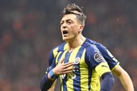 Fenerbahçe'de 389 milyon TL kasada kaldı! Tam 17 futbolcu gitti... 3 fenerbahcede-389-milyon-tl-kasada-kaldi-tam-17-futbolcu-gitti-Ua4WjGpL.jpg