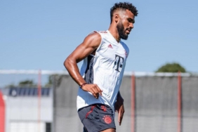 Fenerbahçe'de golcü transferi için son aday: Choupo-Moting 1 fenerbahcede-golcu-transferi-icin-son-aday-choupo-moting-uFchRbtR.jpg
