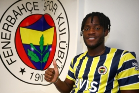 fenerbahcenin-yeni-golcusu-michy-batshuayi-xxAQaKhj.jpg