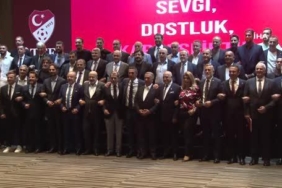 Futbol camiasından birliktelik mesajı! 2 futbol-camiasindan-birliktelik-mesaji-igQDPEgz.jpg