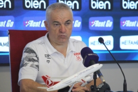 Rıza Çalımbay: Hakem herhalde kuralı bilmiyor 1 riza-calimbay-hakem-herhalde-kurali-bilmiyor-RrvLOpV3.jpg
