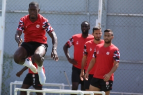 Sivasspor, Karagümrük karşısında siftah peşinde 4 sivasspor-karagumruk-karsisinda-siftah-pesinde-bvb4iKaG.jpg