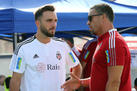 Son dakika Beşiktaş haberi! Kenan Karaman ayrılığının perde arkası 5 son-dakika-besiktas-haberi-kenan-karaman-ayriliginin-perde-arkasi-ifU6yuZ6.gif