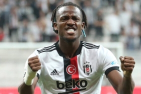 Son dakika şoku! Batshuayi'nin Nottingham Forest'e transferi gerçekleşmedi 1 son-dakika-soku-batshuayinin-nottingham-foreste-transferi-gerceklesmedi-Sqyvhbln.jpg