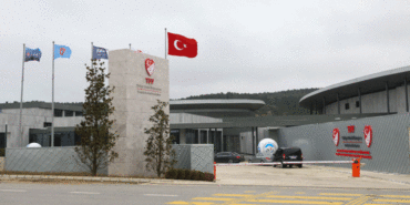 TFF binasına silahlı saldırı düzenlendi! Hamit Altıntop o anları anlattı... 1 tff-binasina-silahli-saldiri-duzenlendi-hamit-altintop-o-anlari-anlatti-Dupd2RZR.gif