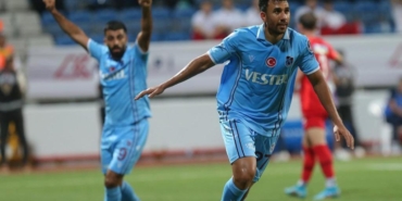 trabzonspor-haberi-trezeguet-hayata-dondu-1cm78nq9.jpg