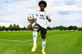 Willian resmen Fulham'da! Fenerbahçe ve Karagümrük... 2 willian-resmen-fulhamda-fenerbahce-ve-karagumruk-aPN5OPuS.gif