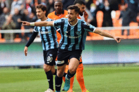 Adana Demirspor'lu Tayyip Talha Sanuç, Beşiktaş'ta! Fenerbahçe de istiyordu... 6 adana-demirsporlu-tayyip-talha-sanuc-besiktasta-fenerbahce-de-istiyordu-TRsELzNm.gif