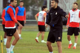 Antalyaspor'da parola; Sivas galibiyeti 5 antalyasporda-parola-sivas-galibiyeti-2E4Wlnlv.jpg