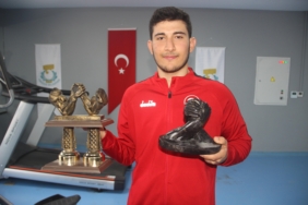 Avrupa şampiyonunun yeni hedefi olimpiyat şampiyonluğu 4 avrupa-sampiyonunun-yeni-hedefi-olimpiyat-sampiyonlugu-L98Y6Nm5.jpg