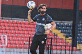 Barcelona'da Andrea Pirlo gerçeği! Karagümrük'ten önce... 2 barcelonada-andrea-pirlo-gercegi-karagumrukten-once-WeB11rG8.gif