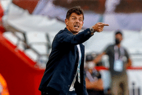 Başakşehir Teknik Direktörü Emre Belözoğlu: Fenerbahçe'ye rakip olmak kolay değil ama... 3 basaksehir-teknik-direktoru-emre-belozoglu-fenerbahceye-rakip-olmak-kolay-degil-ama-VMH2XyPl.gif