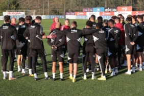 Beşiktaş'ın Ümraniyespor maçı kamp kadrosu belli oldu 5 besiktasin-umraniyespor-maci-kamp-kadrosu-belli-oldu-LawPa2wa.jpg