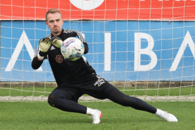 Beşiktaşlı kaleci Mert Günok: Trabzonspor maçını kazanmak istiyoruz 3 besiktasli-kaleci-mert-gunok-trabzonspor-macini-kazanmak-istiyoruz-Bstzn85e.gif