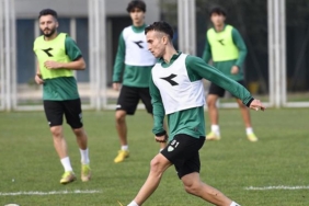 Bursaspor’da Düzcespor maçı hazırlıkları başladı 5 bursasporda-duzcespor-maci-hazirliklari-basladi-urkGzcCb.jpg