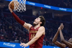 cedi-osman-14-sayi-ile-oynadi-cleveland-evinde-galip-GIcnSOW5.jpg