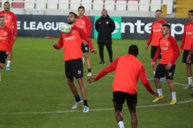 cfr-cluj-sivasspor-maci-hazirliklarini-tamamladi-xlySOy8m.jpg