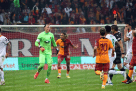 Deniz Çoban tartışmalara son noktayı koydu! Boey ve Abdülkerim'in pozisyonları kırmızı mı? 6 deniz-coban-tartismalara-son-noktayi-koydu-boey-ve-abdulkerimin-pozisyonlari-kirmizi-mi-2Ois2t1r.gif