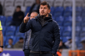 Emre Belözoğlu'ndan Fenerbahçe sözleri 1 emre-belozoglundan-fenerbahce-sozleri-XyS2hcps.gif