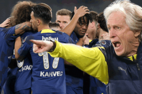 Fanatik Yazarları Fenerbahçe'nin şovunu yazdı! 3 fanatik-yazarlari-fenerbahcenin-sovunu-yazdi-dqQQe6LR.gif