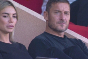francesco-totti-ve-yeni-sevgilisi-noemi-bocchi-tribunde-tPTNBBCU.jpg