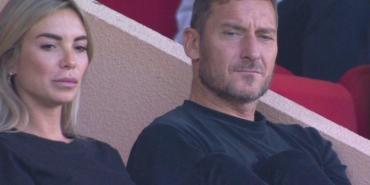 francesco-totti-ve-yeni-sevgilisi-noemi-bocchi-tribunde-tPTNBBCU.jpg