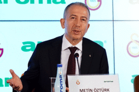 Galatasaray İkinci Başkanı Metin Öztürk'ten kupa açıklaması 4 galatasaray-ikinci-baskani-metin-ozturkten-kupa-aciklamasi-OUd4QqjK.gif