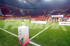 Galatasaray taraftarından Cumhuriyetin 100. yılına özel koreografi 3 galatasaray-taraftarindan-cumhuriyetin-100-yilina-ozel-koreografi-6PRz75L4.jpg