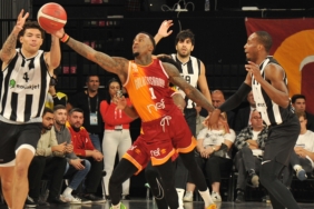Galatasary Nef - Beşiktaş Emlakjet maç sonucu: 67-74 2 galatasary-nef-besiktas-emlakjet-mac-sonucu-67-74-dsyTfP34.jpg
